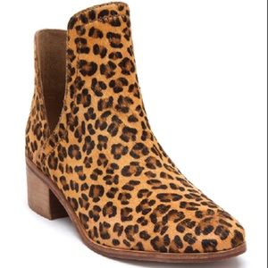 Coconuts by Matisse, Pronto Leopard Bootie